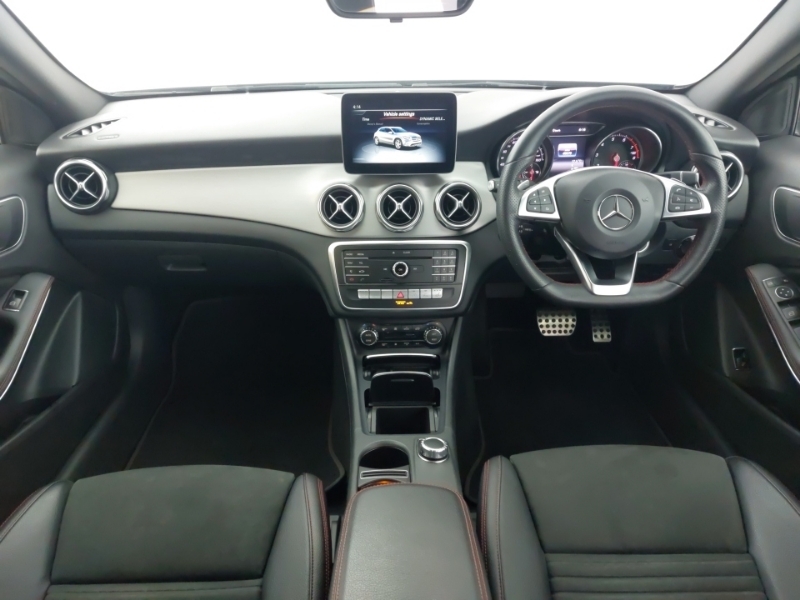 Mercedes-Benz GLA Class Gla 180 Amg Line Edition GX20RWL Black #3