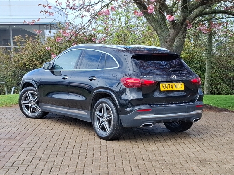 Mercedes-Benz GLA Class Gla 200 Amg Line Executive KN74WJC Black #2