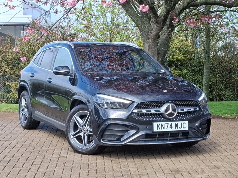 Mercedes-Benz GLA Class Gla 200 Amg Line Executive Black