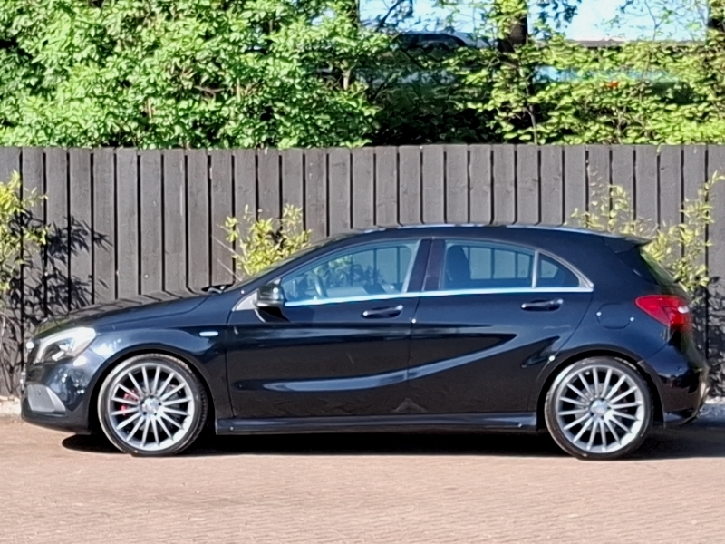 Mercedes-Benz A Class A250 4Matic Amg Premium PO17ZBU Black #4
