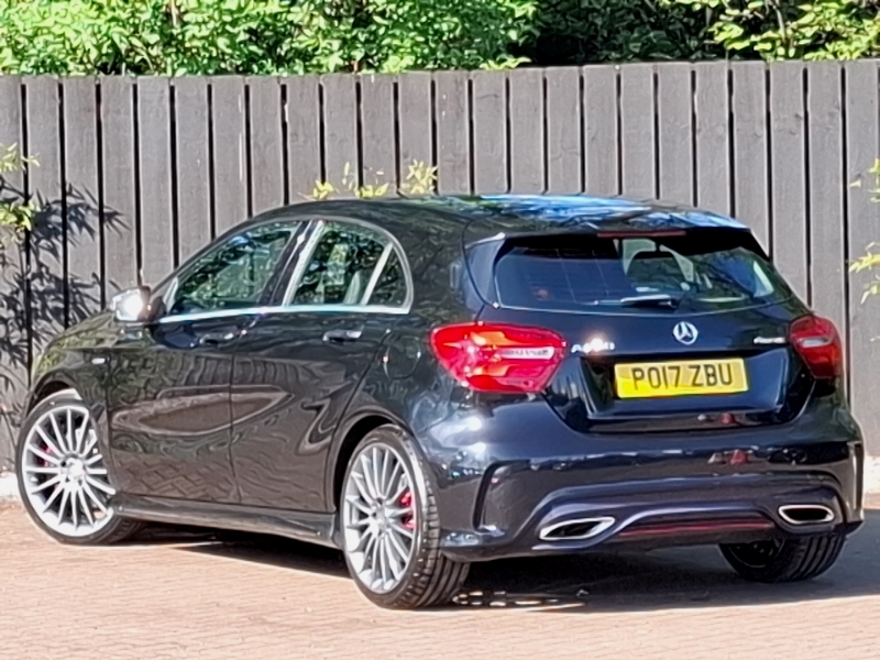 Mercedes-Benz A Class A250 4Matic Amg Premium PO17ZBU Black #2