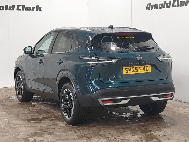 Nissan Qashqai 1.3 Dig-t Mh N-connecta SM25FVO Green #2