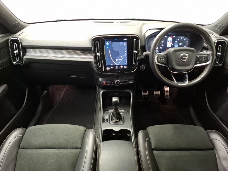Volvo XC40 1.5 T3 163 R Design WA21LUB Black #3