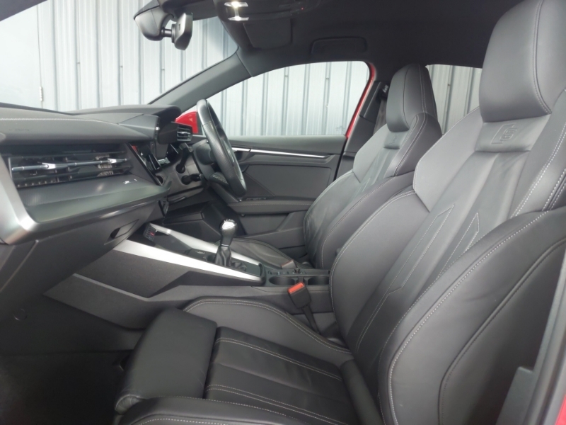 Audi A3 35 Tfsi S Line HG22MXP Red #5