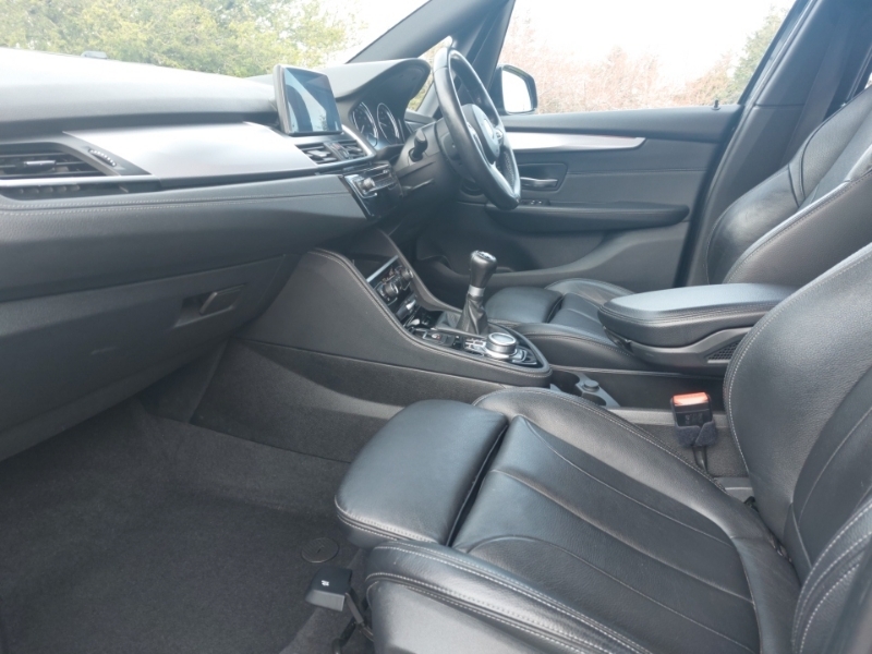 BMW 2 Series 218I M Sport YO68KVH Black #5