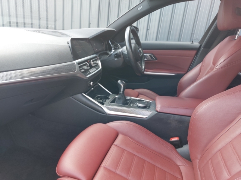 BMW 3 Series 318D M Sport White #5