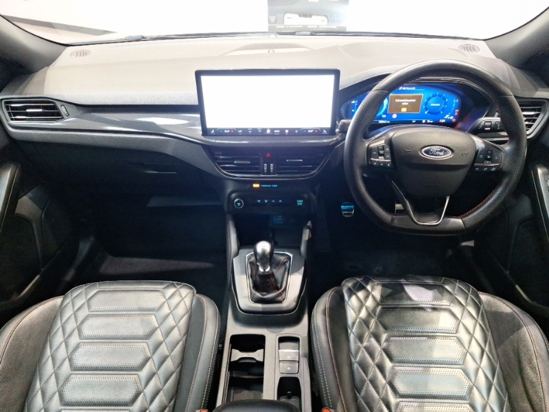 Ford Focus Hatchback 1.0 Ecoboost Hybrid Mhev 155 St-line X 5 MJ23LZF Black #3