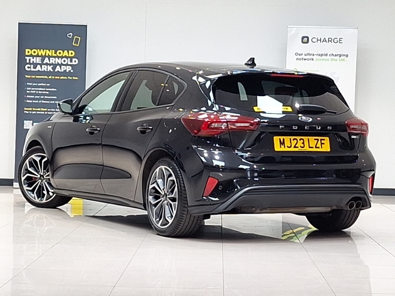Ford Focus Hatchback 1.0 Ecoboost Hybrid Mhev 155 St-line X 5 MJ23LZF Black #2