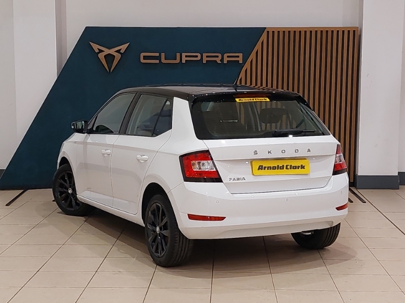 Skoda Fabia 1.0 Mpi Colour Edition SL21ZMV White #2
