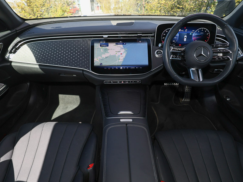 Mercedes-Benz E Class E200 Amg Line 9G-tronic KN25LGD Black #3
