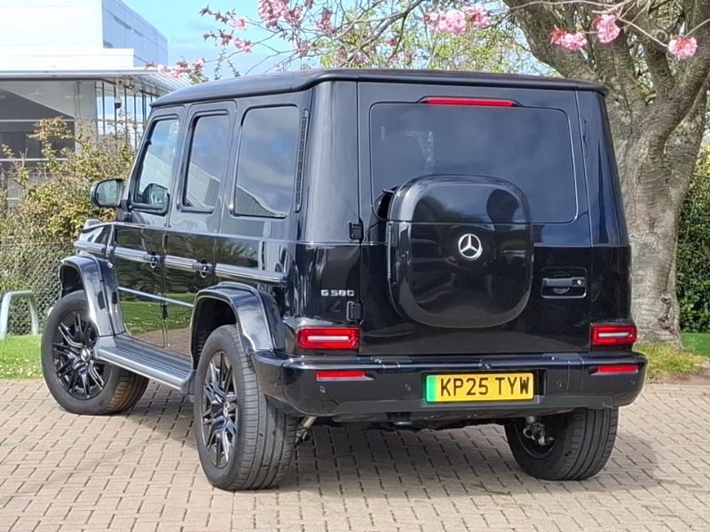Mercedes-Benz G Class G 580 432Kw Eq Tech Amg Line Prem 116Kwh Black #2