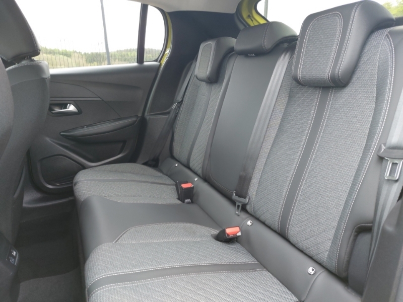 Peugeot 208 1.2 Puretech 100 Allure SB25VOP Yellow #6