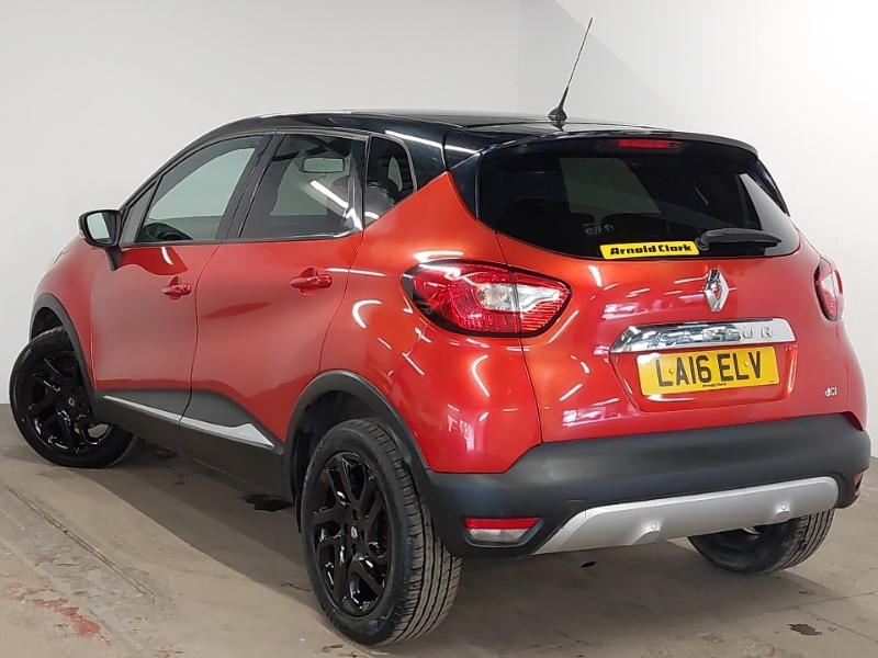 Renault Captur 1.5 Dci 90 Signature Nav LA16ELV Red #2