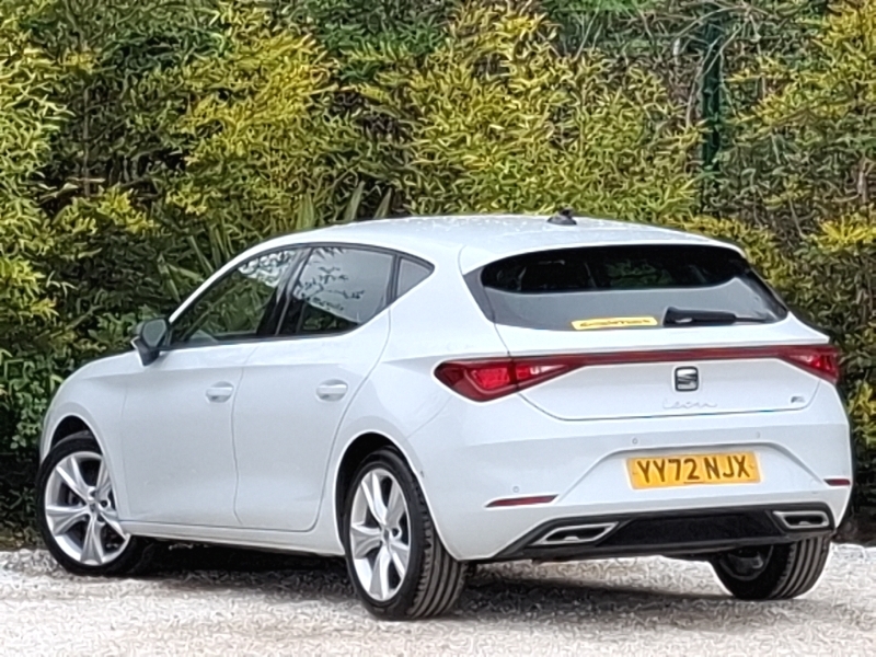 Seat Leon 1.5 Tsi Evo 150 Fr YY72NJX White #2