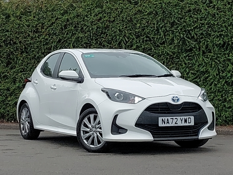 Toyota Yaris 1.5 Hybrid Icon Cvt White