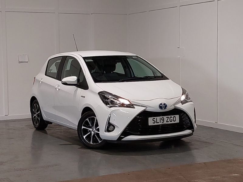 Toyota Yaris 1.5 Hybrid Icon Tech Cvt White