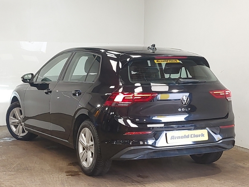 Volkswagen Golf 1.5 Tsi 150 Life SD70OTX Black #2