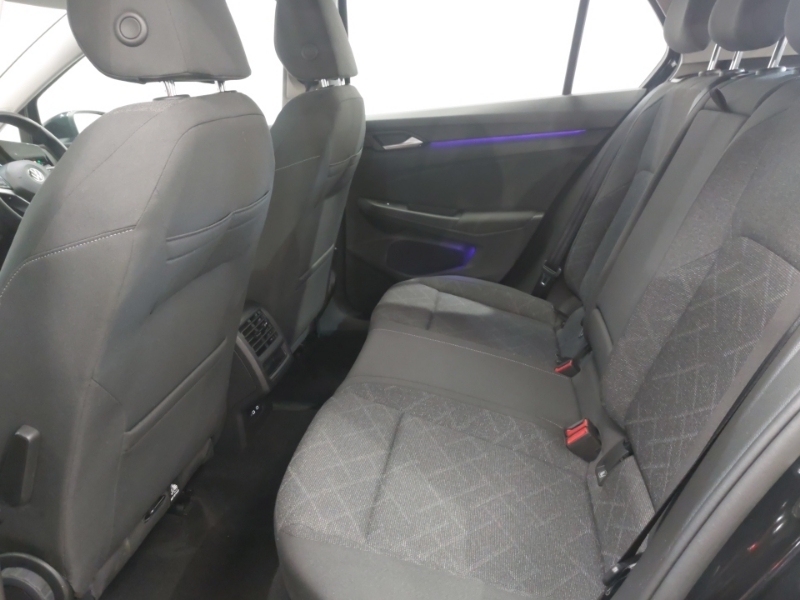 Volkswagen Golf 1.5 Tsi 150 Life SD70OTX Black #6