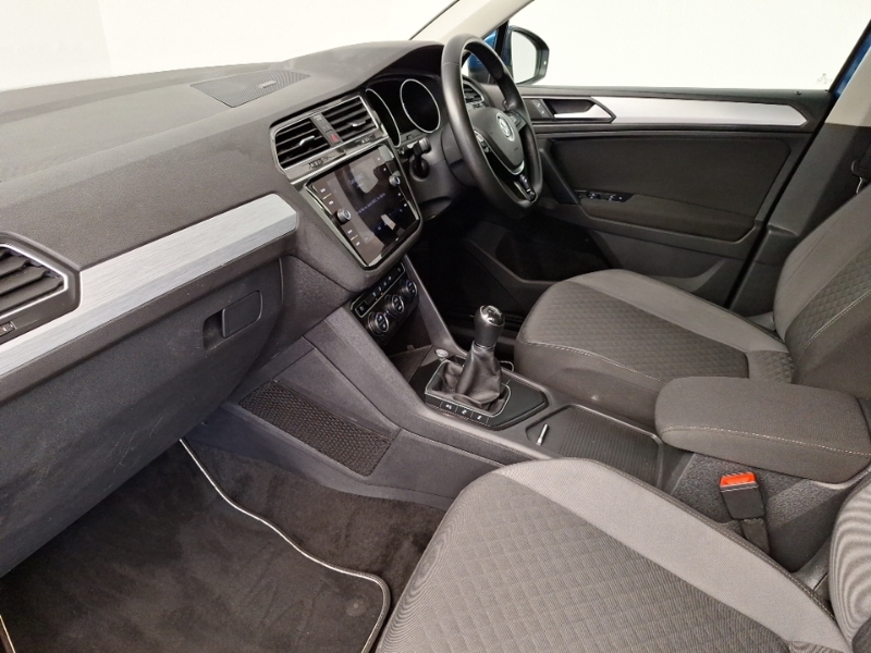 Volkswagen Tiguan 2.0 Tdi 150 Match SH19OBB Blue #5