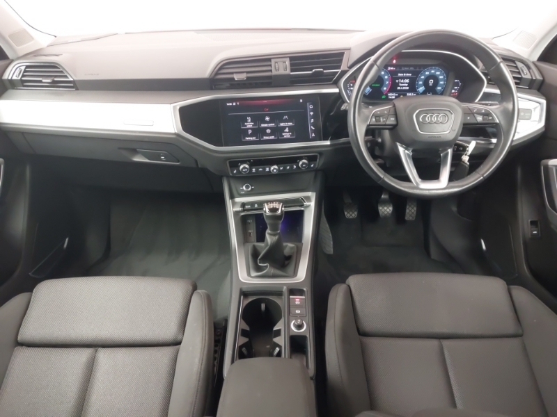 Audi Q3 35 Tfsi Sport BD19OCA Red #3