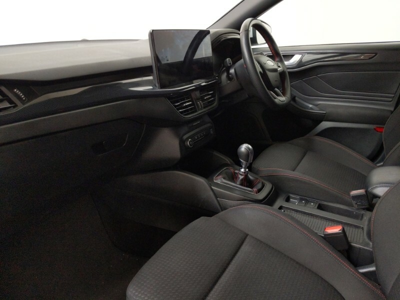 Ford Focus 1.0 Ecoboost Hybrid Mhev 155 St-line Edition YO72BHL White #5