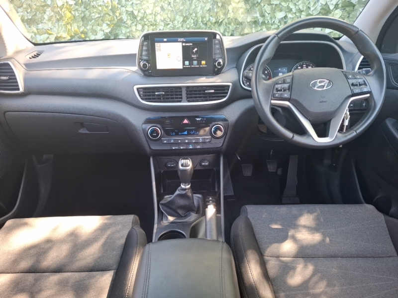 Hyundai Tucson 1.6 Tgdi 177 Se Nav 2Wd EK21YXM Black #3