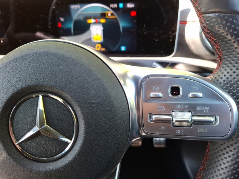 Mercedes-Benz 200 200 Final Edition Yellow #13