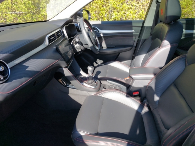 MG ZS 1.0T Gdi Exclusive SO72EOX Black #5