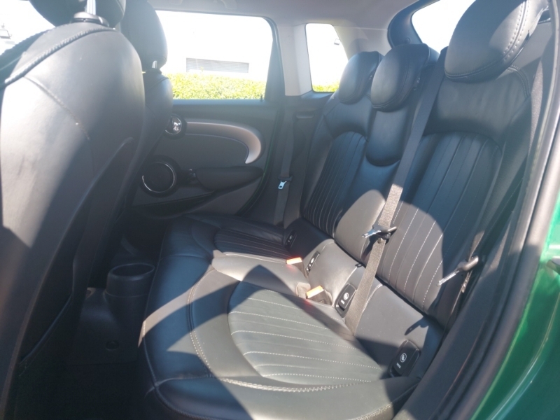 Mini Hatch 1.5 Cooper Exclusive II YC69VVZ Green #6