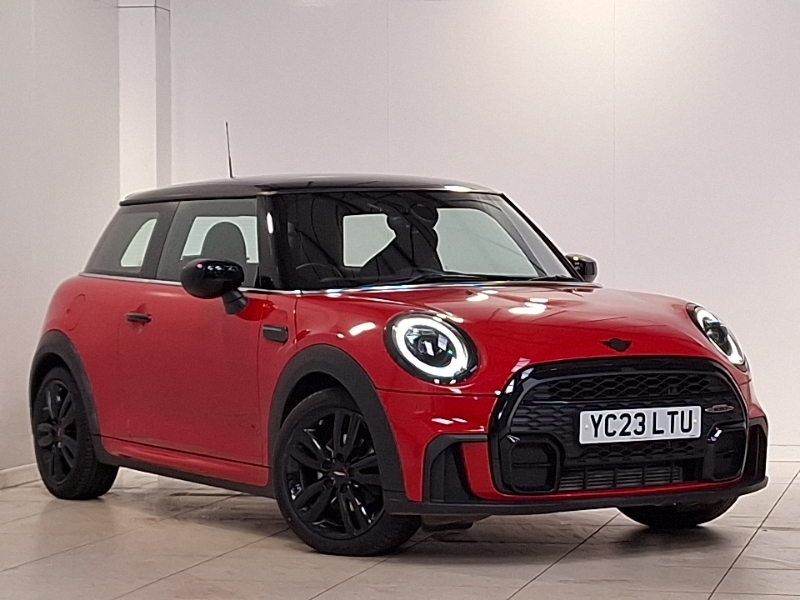 Mini Hatch 1.5 Cooper Sport Premium Red