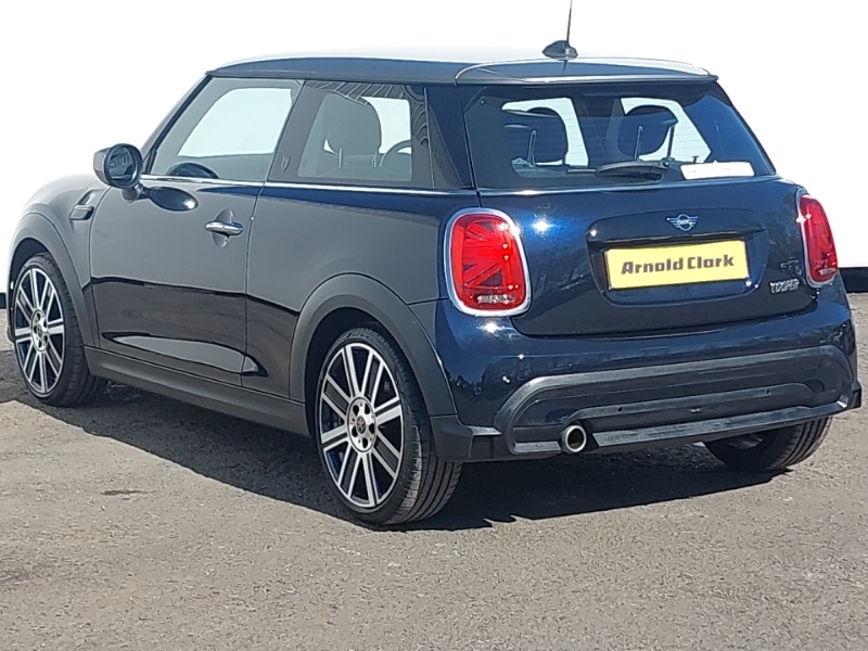 Mini Hatch 1.5 Cooper Exclusive Comfort Pack SA23CNX Black #2