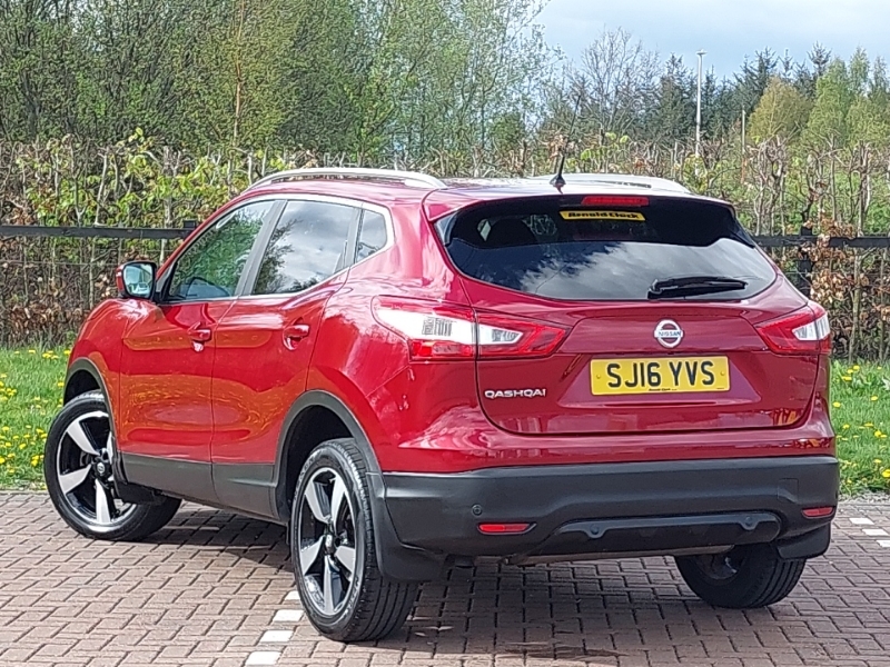 Nissan Qashqai 1.6 Dig-t N-connecta Red #2