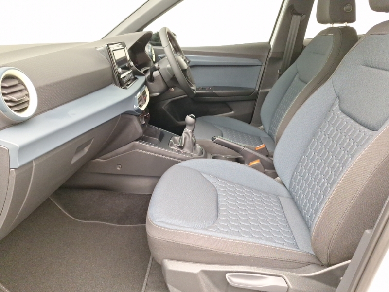 Seat Arona 1.0 Tsi Se KR26RPU White #5