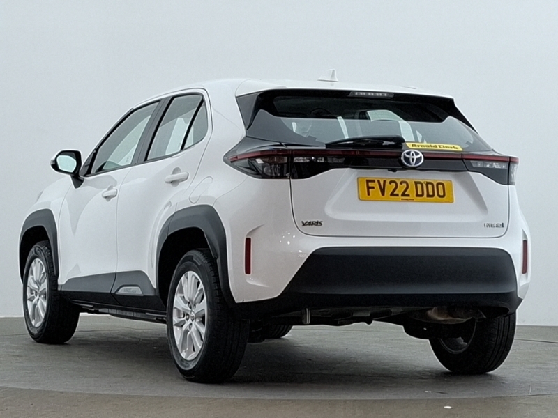 Toyota Yaris Cross 1.5 Hybrid Icon Cvt FV22DDO White #2