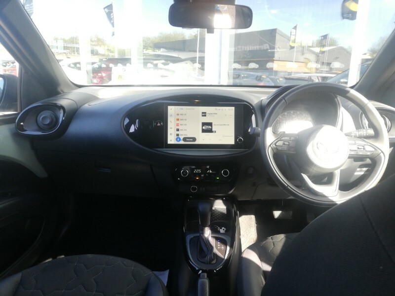 Toyota Aygo X 1.0 Vvt-i Exclusive DU75BJZ Green #2