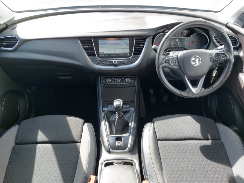 Vauxhall Grandland X 1.2 Turbo Tech Line Nav CY19NWB Black #3