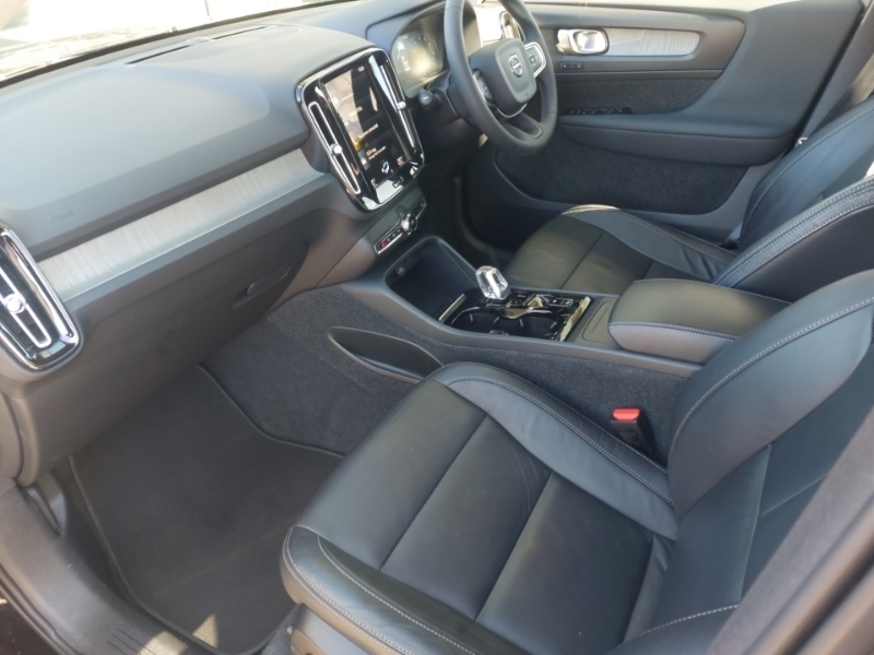 Volvo XC40 1.5 T3 163 Inscription Geartronic BP71HFD Black #5