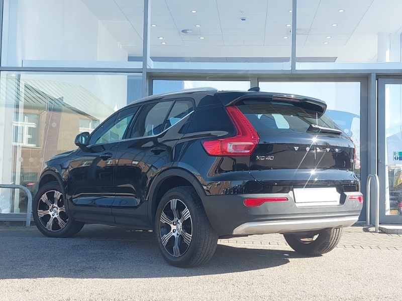 Volvo XC40 1.5 T3 163 Inscription Geartronic BP71HFD Black #2