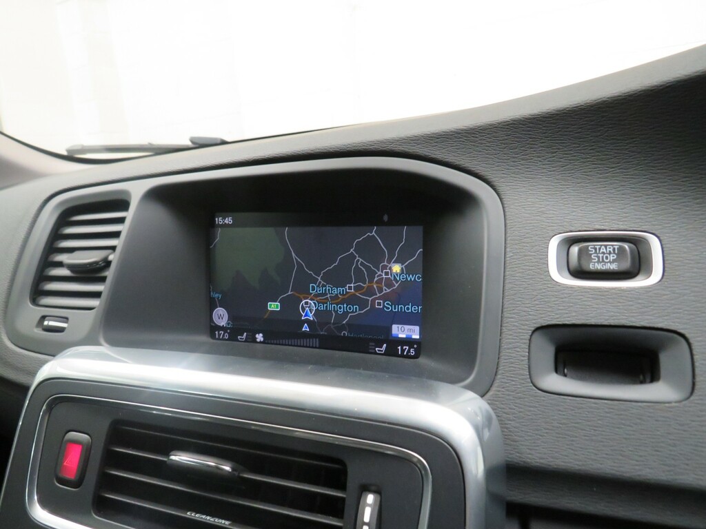 Volvo V60 Cross Country D3 148Bhp Nav - Winter Pack Grey #21