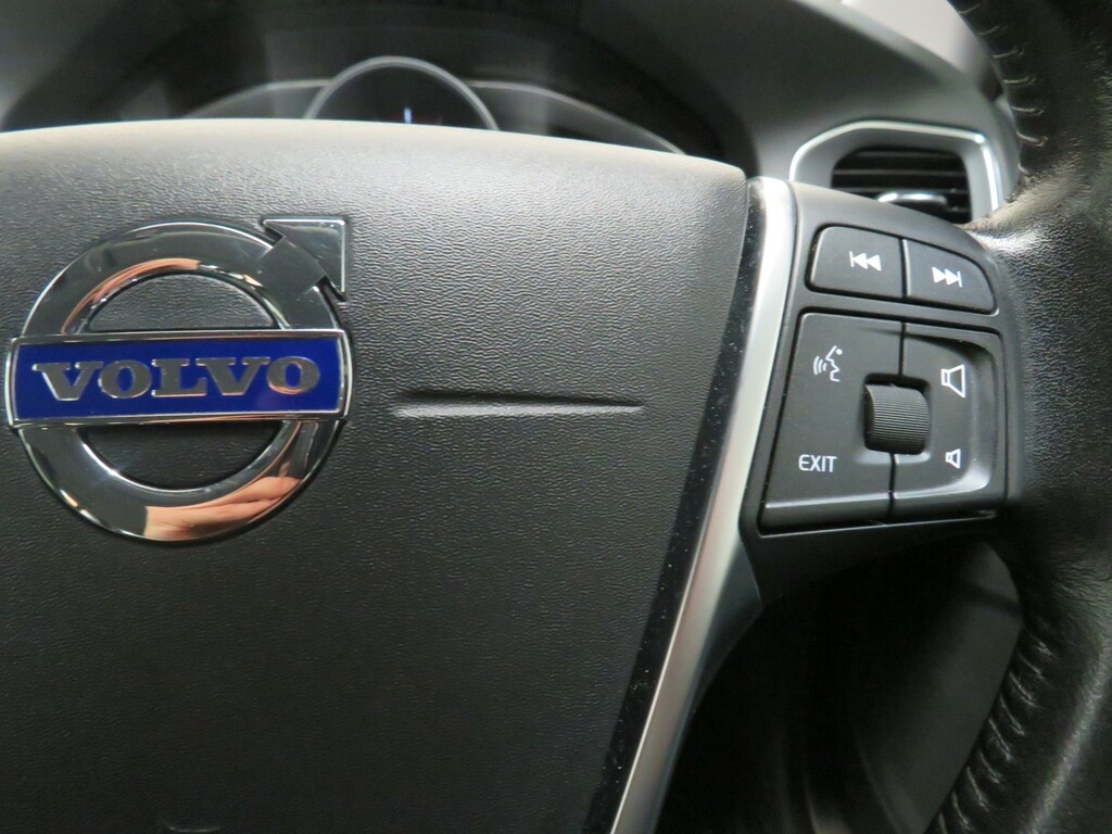 Volvo V60 Cross Country D3 148Bhp Nav - Winter Pack Grey #19