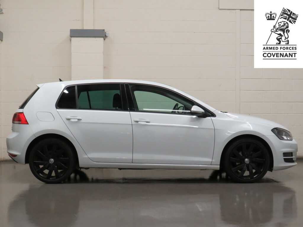 Volkswagen Golf Hatchback 1.6 Tdi Bluemotion Tech Gt Edition Euro LX17WKA White #2
