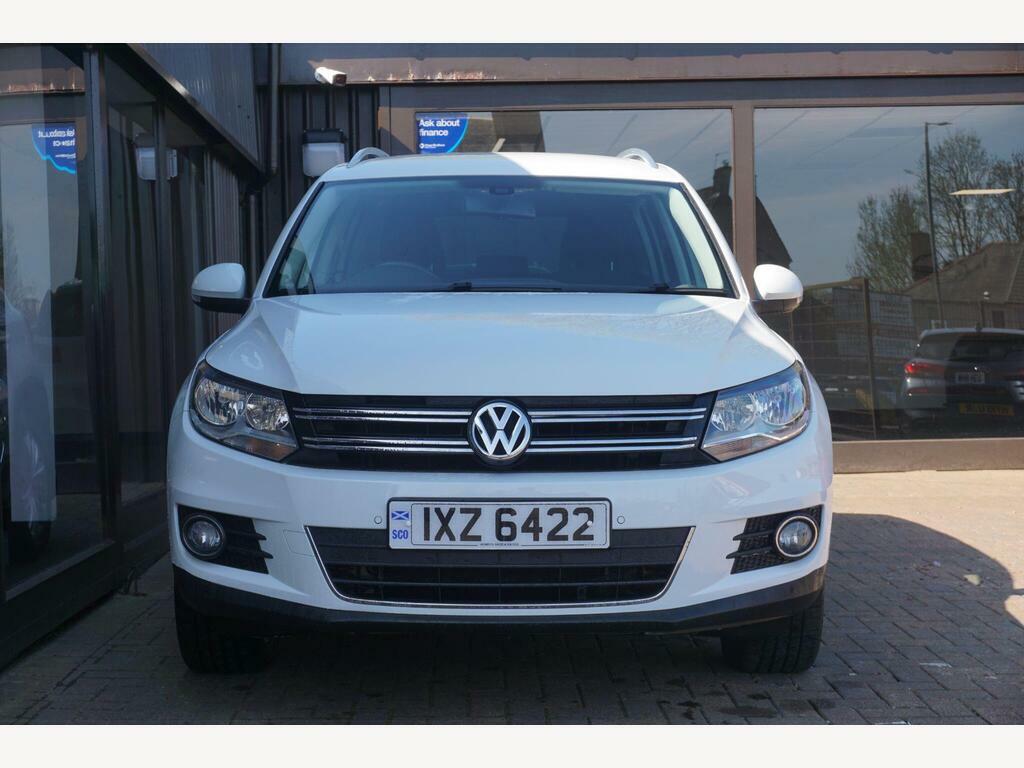 Volkswagen Tiguan 2.0 Tdi Bluemotion Tech Match Edition Dsg 4Wd Euro IXZ6422 White #4