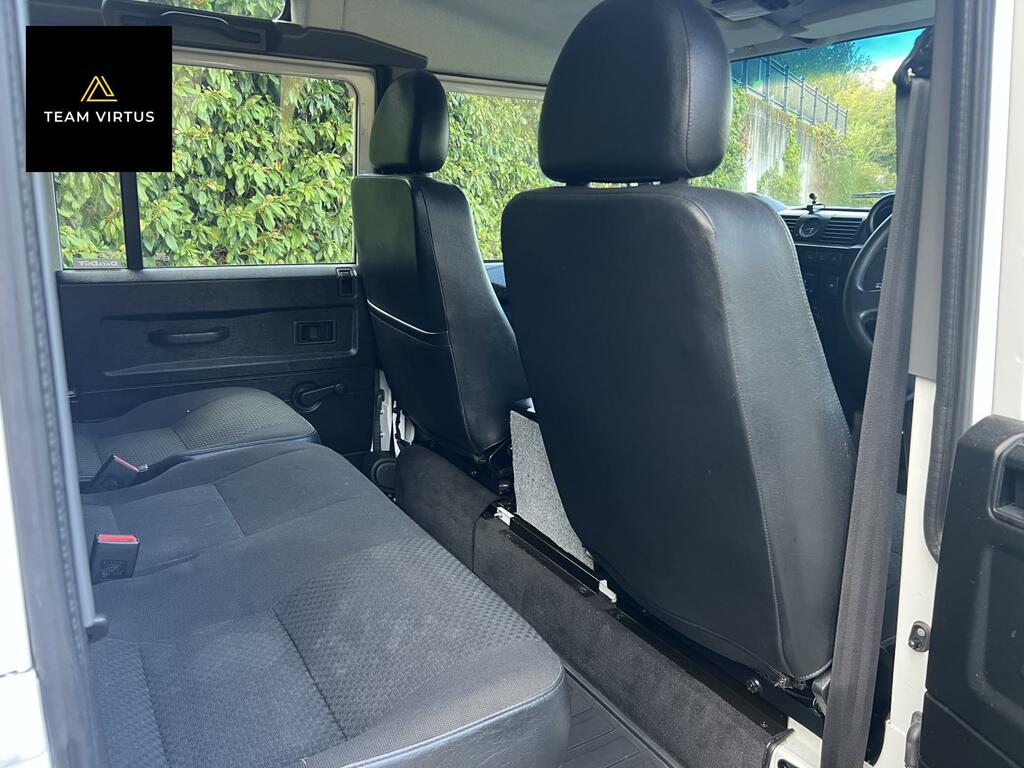 Land Rover Defender 110 2.2 Tdci Xs Utility Wagon Double Cab Ma GV13VWW White #6