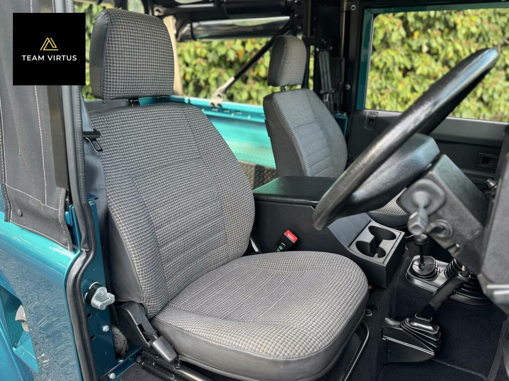 Land Rover Defender 90 Sv 2.5 Convertible 90 Sv Blue #2