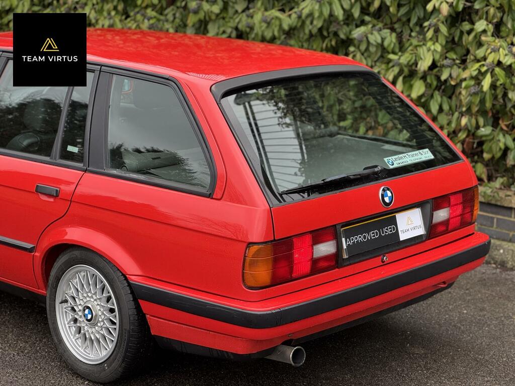 BMW 3 Series Saloon Silver #9