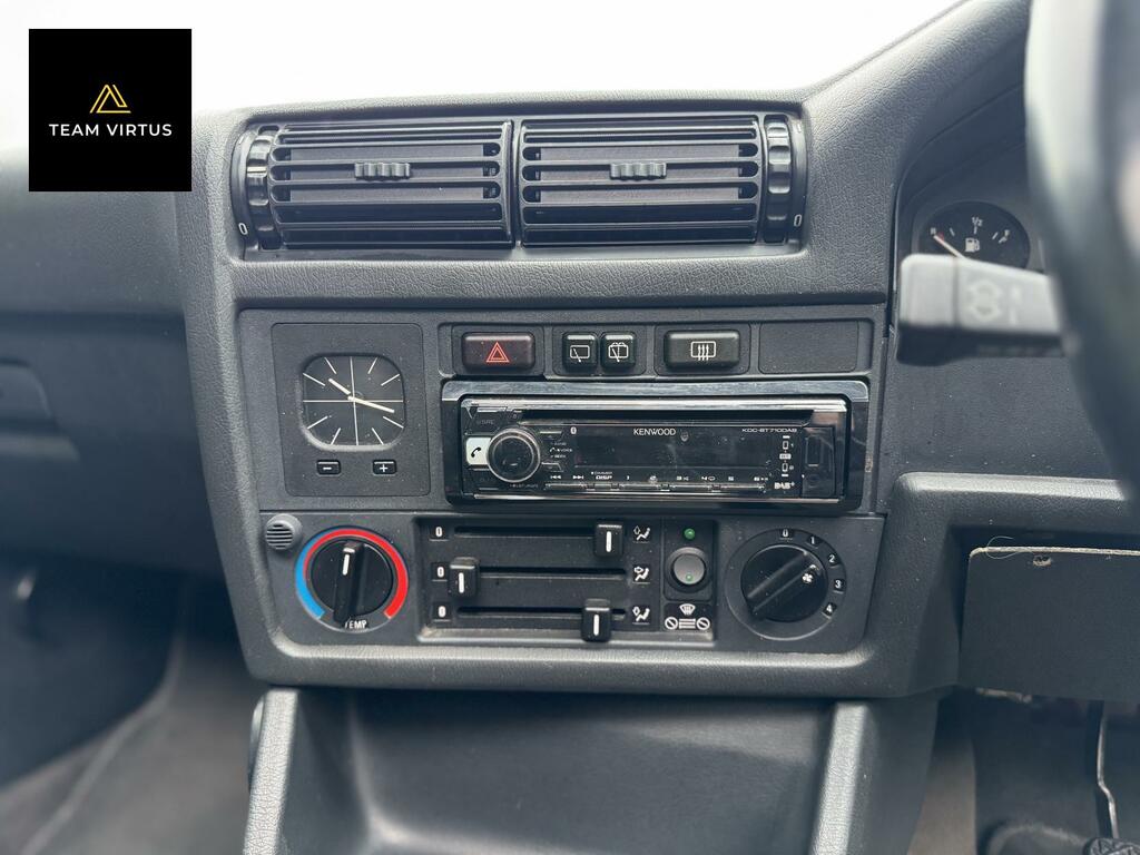 BMW 3 Series Saloon Silver #28