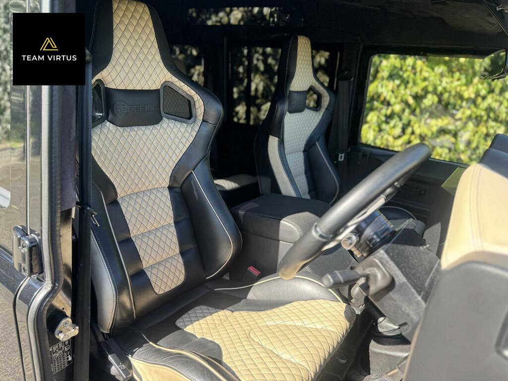 Land Rover Defender 110 2.2 Tdci Xs Station Wagon Double Cab Ma Black #2