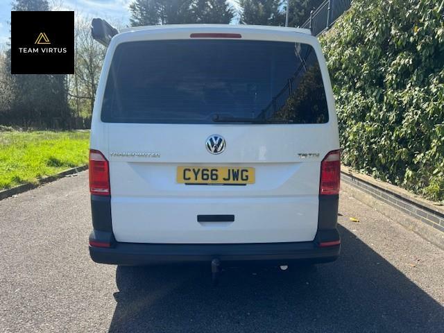 Volkswagen Transporter 2.0 Tdi T30 Bluemotion Tech Startline Kombi Double CY66JWG White #6