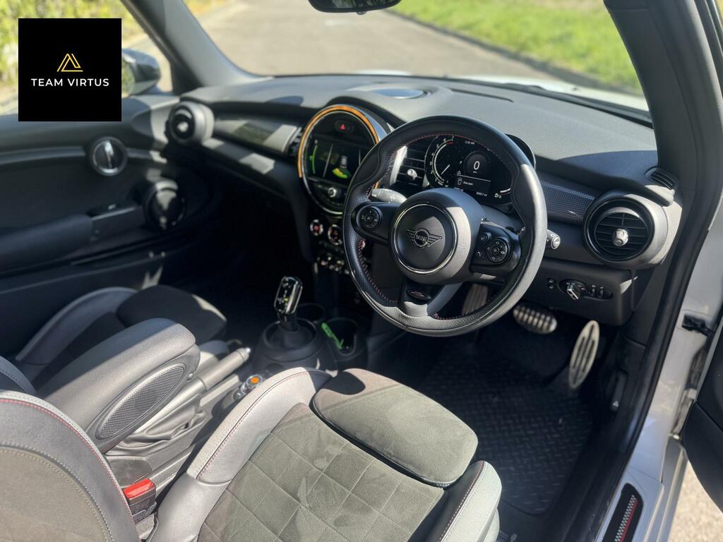 Mini Hatch 1.5 Cooper Sport Hatchback Steptronic E GY70VLT Silver #3