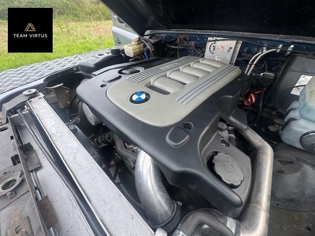 Land Rover Defender 90 90 Defender Red #18
